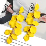PETALS IN MOTION EARRINGS (YELLOW)